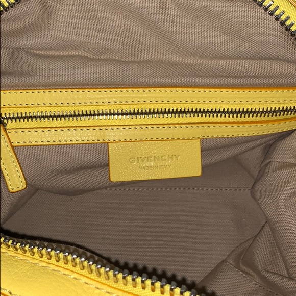 **SOLD** Givenchy Nightingale - Picture 4 of 12